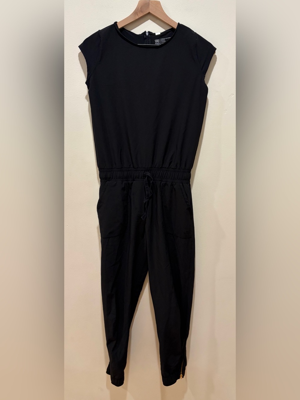 Albion Black Pants Jumpsuit w/ Gold Ankle Zippers - Women’s Size XXS Petite